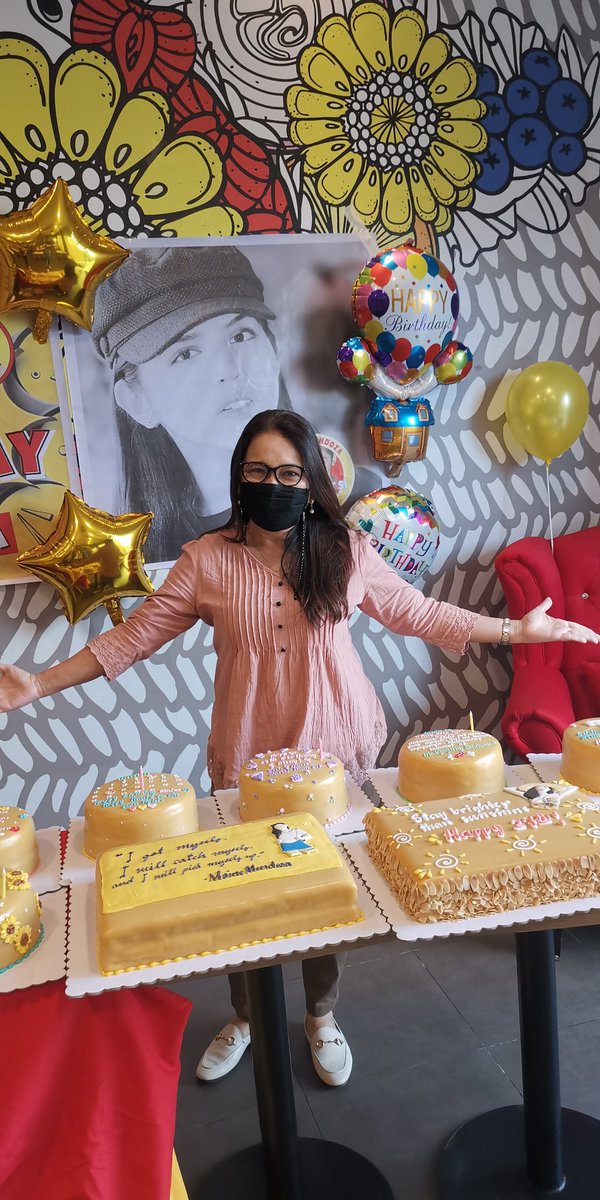 2708heart's tweet photo. Ang napaka supportive at magandang nanay Ng ating queen 🥰🥰@mainedcm https://t.co/DH8203w4Vx