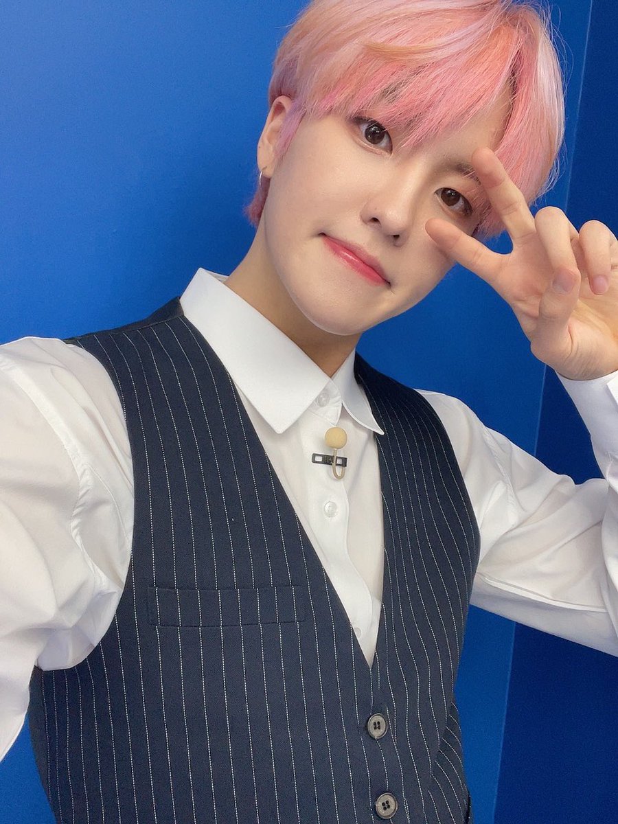 TheKingDom_GF's tweet photo. [LOUIS👑]

매일 매일 사랑해!❤️

#KINGDOM #킹덤 #LOUIS #루이 https://t.co/N3Qei0ATVA