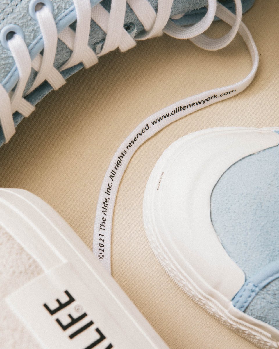 This Spring adidas Originals and New York based Alife collaborate on the classic Nizza Hi from the adidas archive with a supple hairy suede.

bit.ly/3vyFxJ3

#HIP #adidasOriginals #Alife