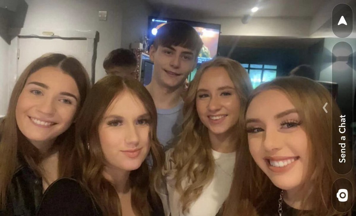 Ellyn Bruce tweet media