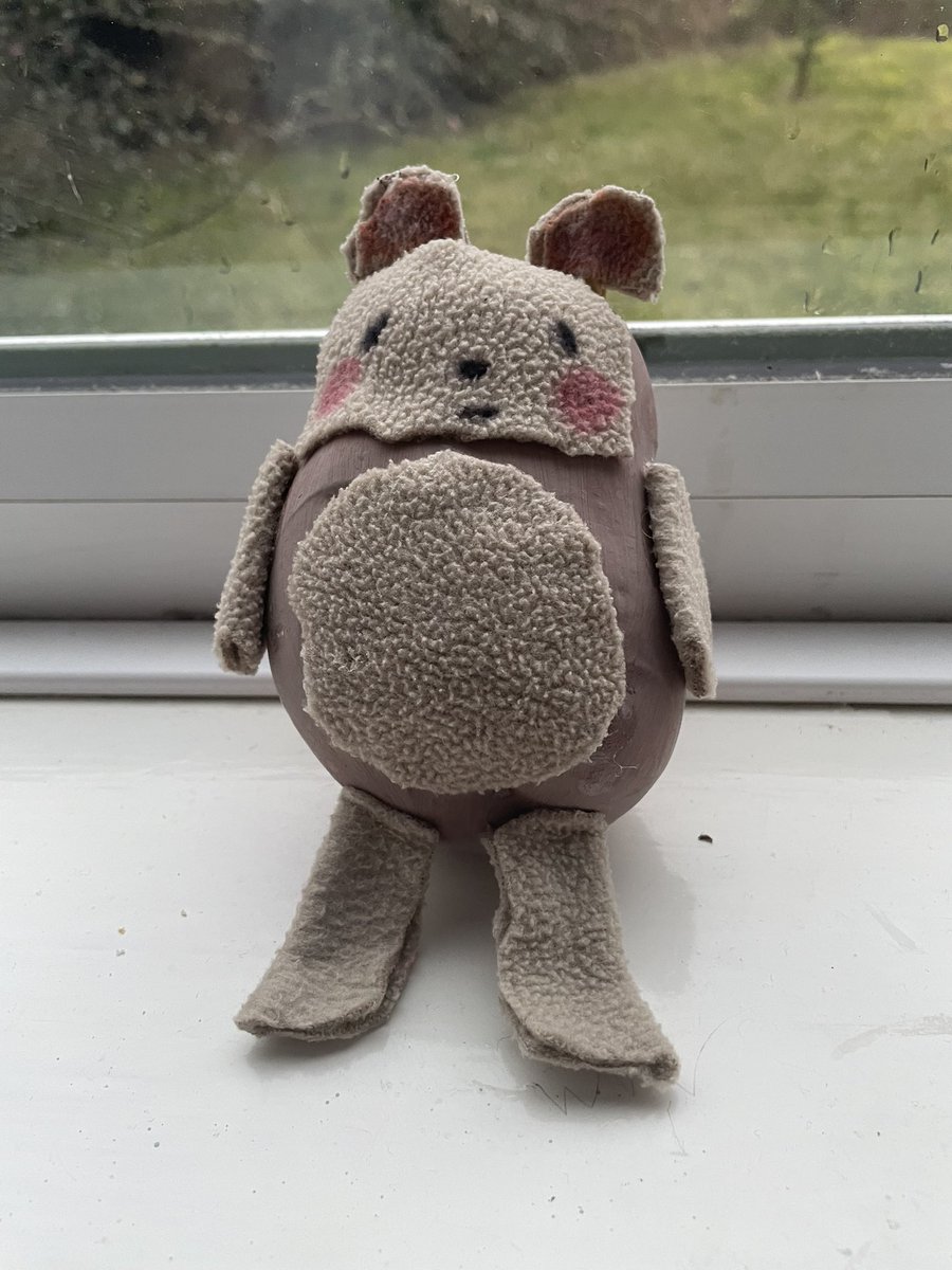 Dan_McCarthy_1's tweet photo. @clifton_fs2 @LibraryClifton Gracie and Oscar have made Harry Potter and Everywhere Bear https://t.co/vD6TSO0k85