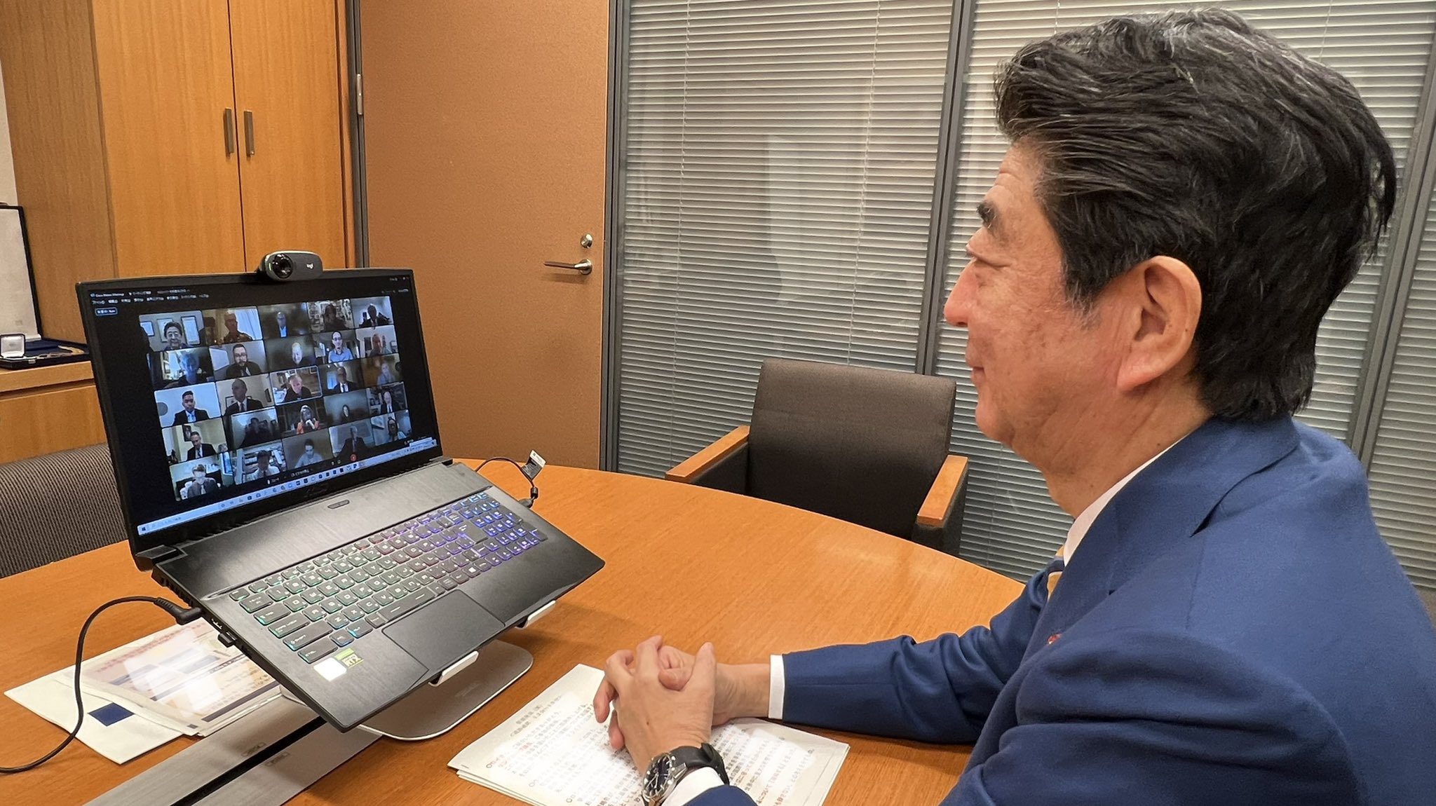 安倍晋三 在 Twitter: 安倍晋三 在 Twitter: