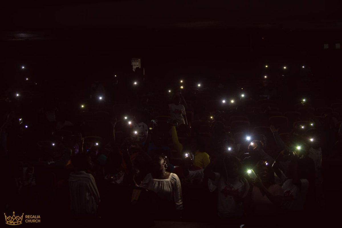 thekingsunion's tweet photo. Our joy can never be measured because e get no siizzeeee!! The only thing to show our excitement is  to capture the moment and we did exactly that, lighting up everywhere ✨✨

#music #MusicSunday #RegaliaChurch #elevationbyfaith https://t.co/Vmhco0ZX45