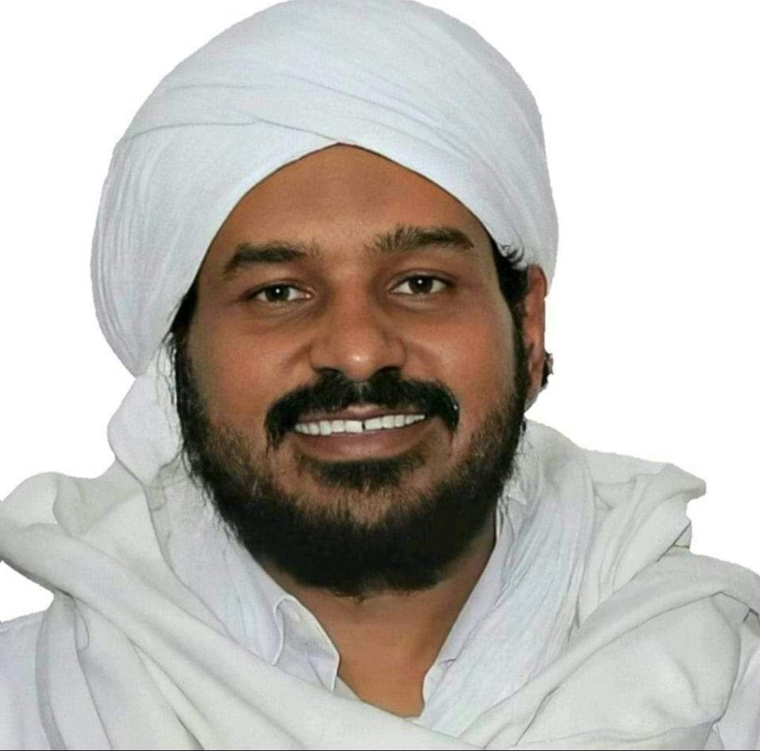 الجزء (2)
والسوق تبور
والغنى دبور
لا تسل عن هلكة الطغاة
وتوقف البغاة فلا ترى قوي على قوي
الجوع الجوع لا يرحم صغيراً ولا كبيراً
ولا طفل صغير ولا غني ولا فقير
الكل حينها يطلبك
ويتمناك ويعشقك
الهام السيد الشريف
الشيخ حسن التهامي