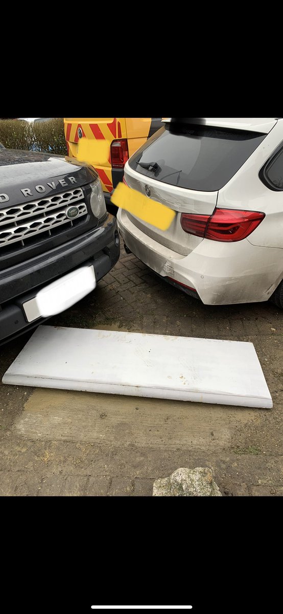 charley_reeves's tweet photo. When @AffinityWater carry out a work and cement in between your cars and get cement all over them 👏🏼👍🏼 https://t.co/1mLIphkZ6G