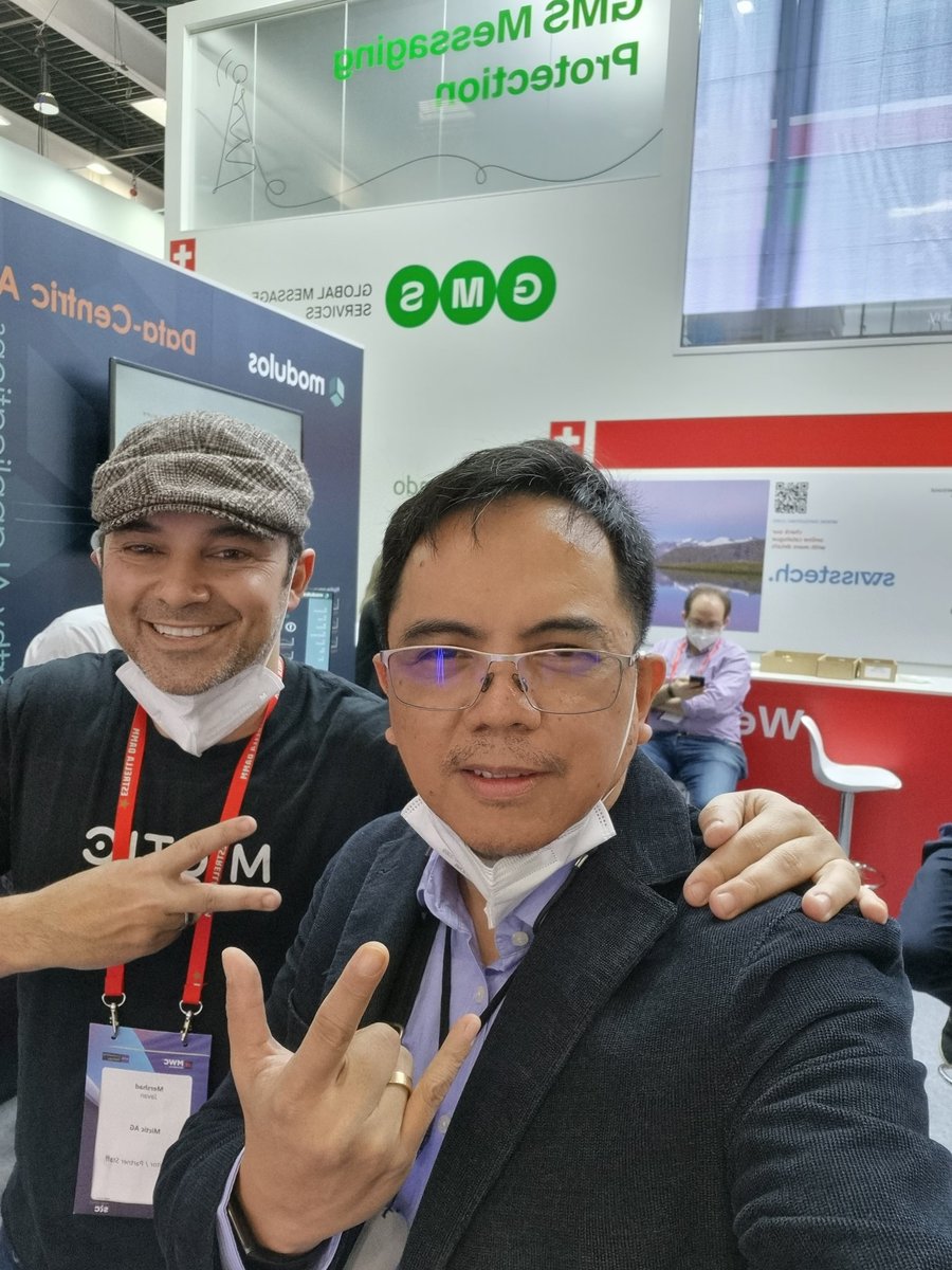 <a href="/MondoJavan/">Mershad Javan</a> great meet up earlier bro... Cool product you got there at <a href="/Mictic_Move/">Mictic</a>! #MWC22