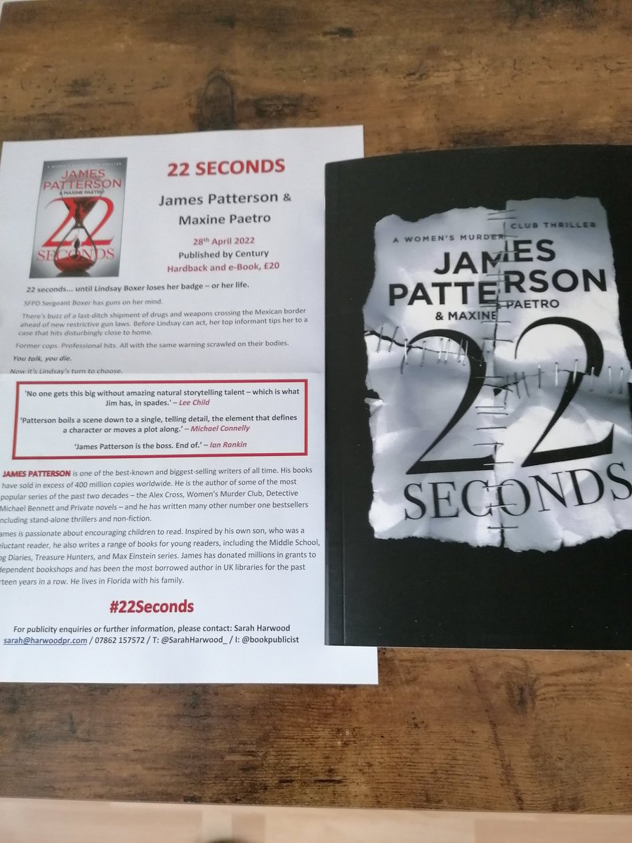 EastHullPete's tweet photo. Lucky lucky me. First I survive choking on toast then I get some lovely #bookmail this one is #22seconds (about as long as I thought I had left) by James Patterson and Maxine Paetro and published by @centurybooksuk many thanks to @SarahHarwood_ for my copy https://t.co/jk7Y6yMehn