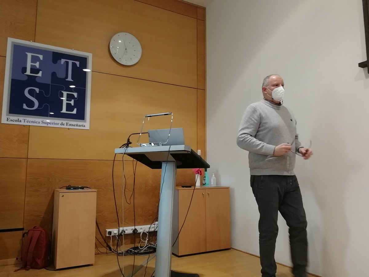 etse_usc's tweet photo. A Ponte. @albugadiz presenta o novo grao en Intelixencia Artificial. #IAUSC Especialidade en Tecnoloxías Intelixentes https://t.co/bn47pFZvcO