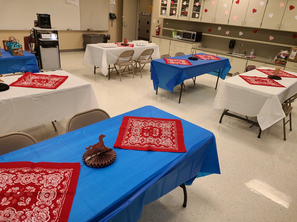 Battle ground ready for our <a href="/cox_comets/">Cox_Comets</a> Battle of the Bluebonnets! <a href="/LeanderISD/">Leander ISD</a> <a href="/LeanderISD_Lib/">LeanderISD Libraries</a> <a href="/TBABooks/">TX Bluebonnet Award</a> <a href="/TXLA/">Texas Library Assn.</a>