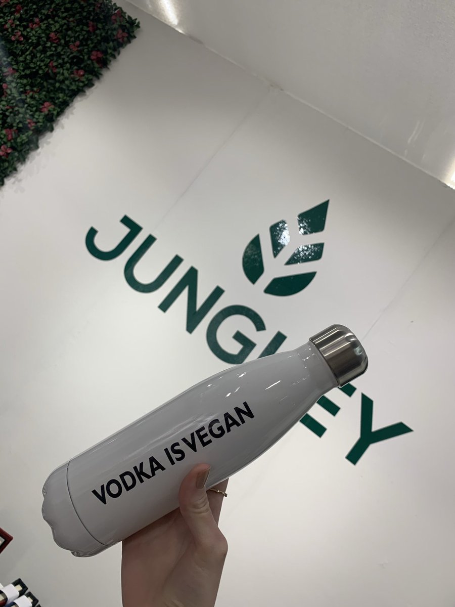 jungley_co's tweet photo. Throwing this out there again for anyone who needs it this Thursday..

#veganlife #thursdaymood https://t.co/7NreGdqnaP