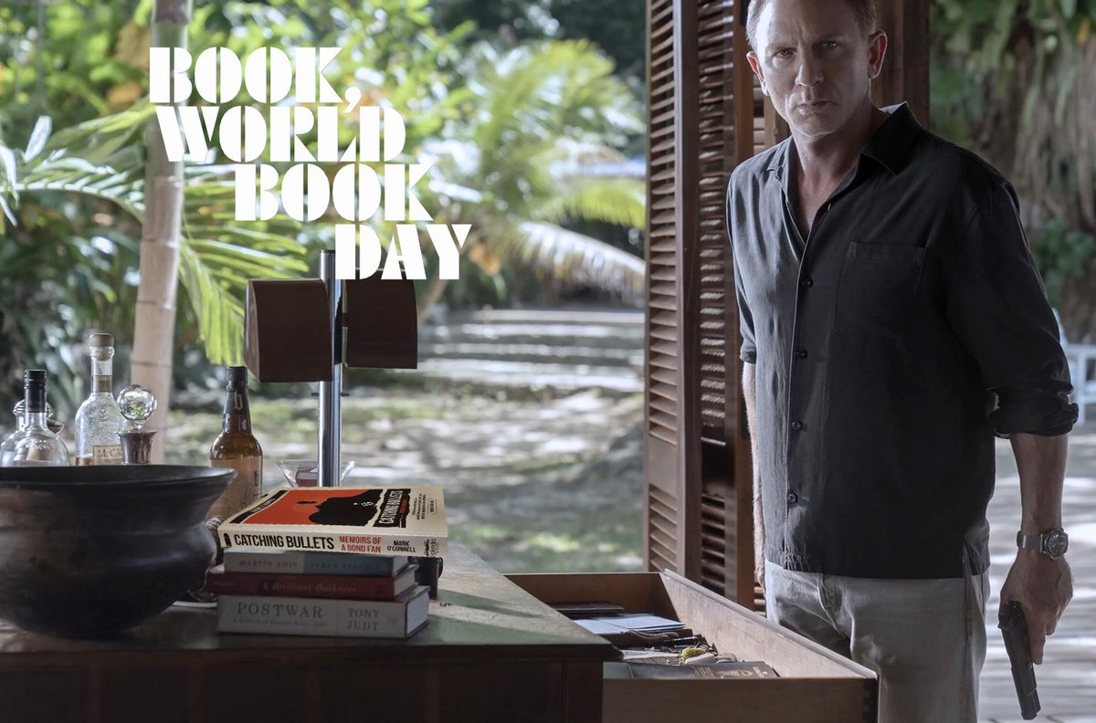 Mark0Connell's tweet photo. Book, World Book Day...

#CatchingBullets #WorldBookDay #JamesBond #60YearsofBond https://t.co/YrcvUwiZpS