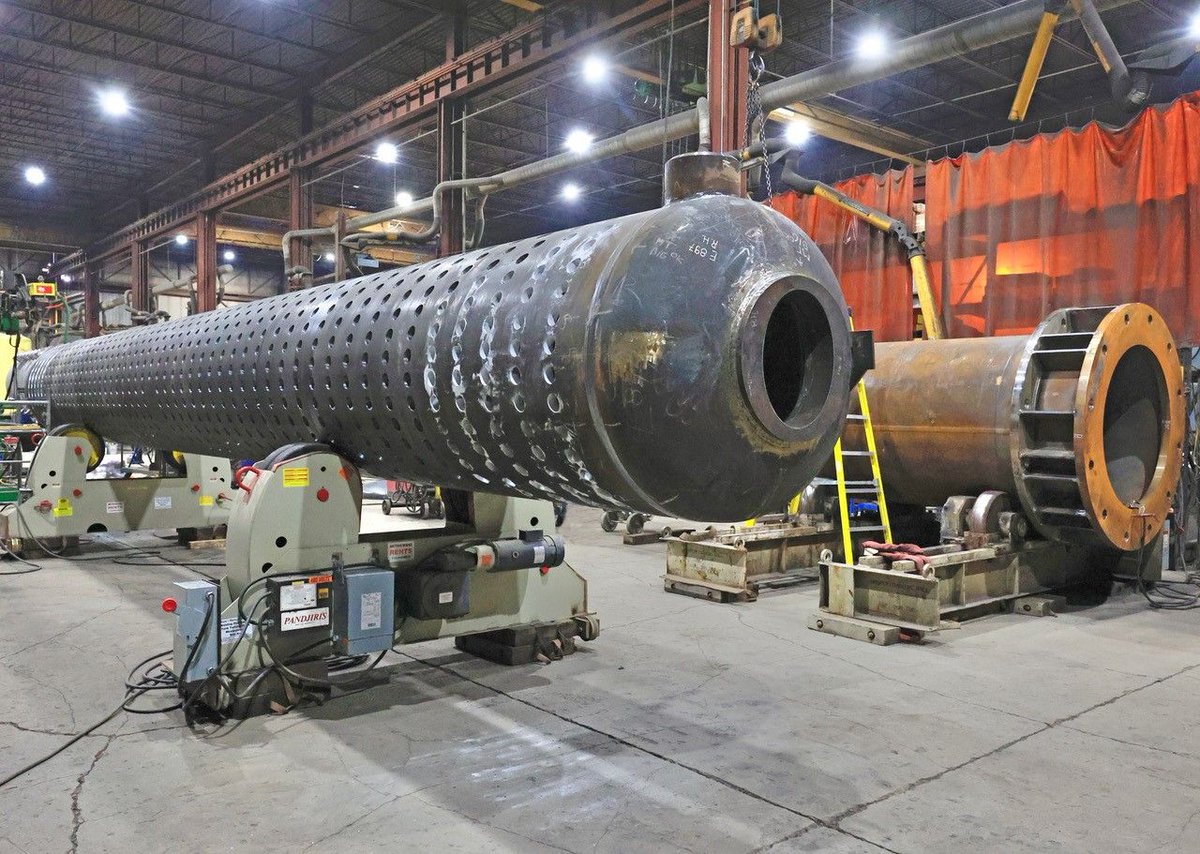 HOPAports's tweet photo. Hooper Welding is powering the globe! Check out these custom waste-to-energy boiler drums Hooper manufactured in-house at Hamilton Port. #Energy #PortPartner https://t.co/cwufNr5v9t