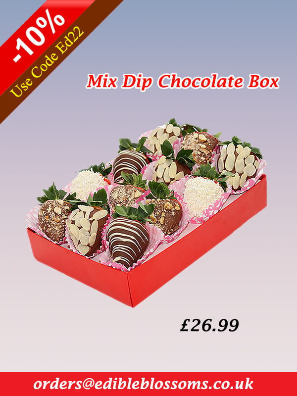 Mix Dip Chocolate Box
This Gift box includes twelve Strawberries dipped in dark and white chocolate coated with nuts such as almond, walnut, pista
Order: edibleblossoms.co.uk/.../mix-dip-ch…
💻 edibleblossoms.co.uk
⠀📞0789 146 8235
#EdibleBlossomsuk  #chocolate #fun #freshlymade
