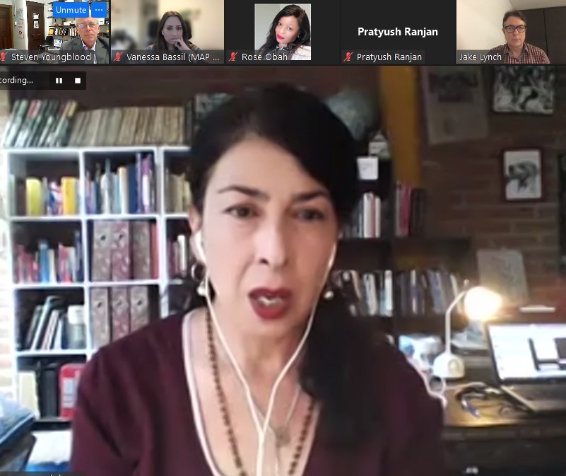 PeaceJourn's tweet photo. The world celebrated #peacejournalism yesterday at a symposium marking 10 years at the Center for Global Peace Journalism @ParkUniversity.
See link to recording, with @ProfJakeLynch, @raiseqalam, @CorresponsalPAZ, @Una_VIEW @VanessaBassil, other experts.
https://t.co/ka1Teu1vl0 https://t.co/CkDZOS9Nmj