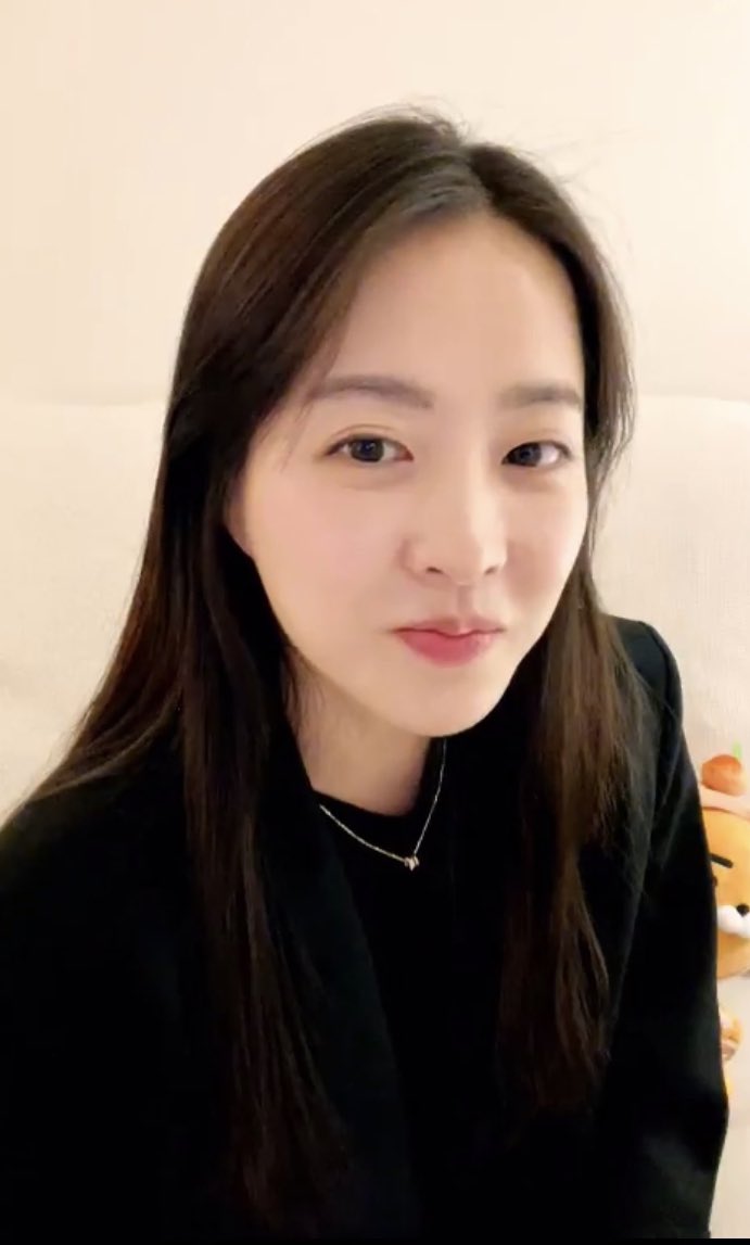 bboingserver29's tweet photo. 4 pics is enough to be called the           ✨perfection!✨

#ParkBoyoung #boyoung #bovely #vlive #kactress #Tweet #fypシ #DoomatYourService #bboing https://t.co/Q1R3uqbmxU