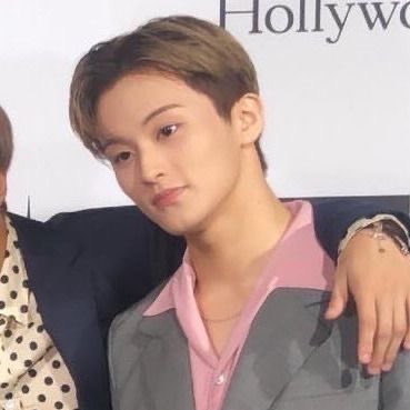 มาร์คลีลุคนี้เหมือนนักเเสดงฮอลีวู้ด หล่อเท่มาดเเมน