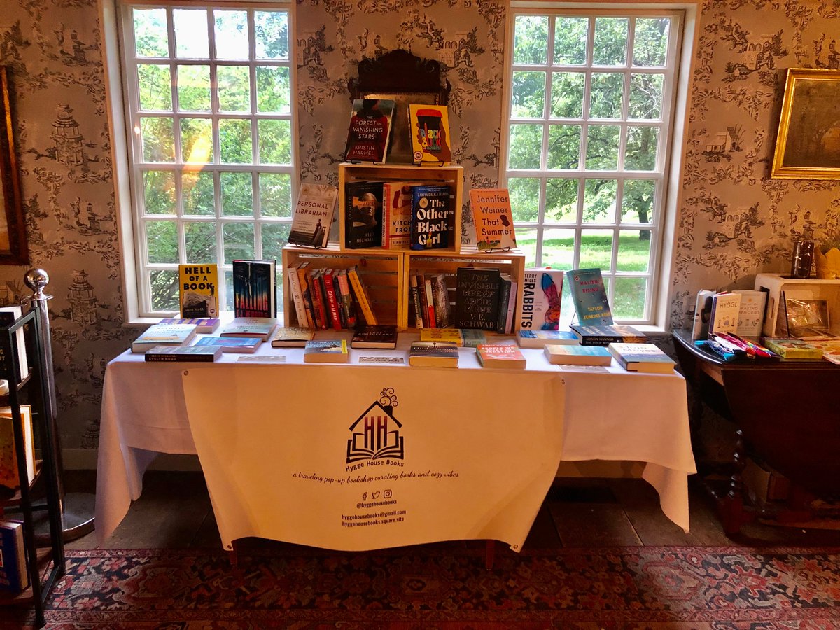 metrowestreads's tweet image. Here's a little throwback on this Thursday...Books @ the Bar with Hygge House Books was so fun last July that we're doing it again! Please join us at @The_Wayside_Inn on Wednesday, March 9. metrowestreadersfest.org/events/books-t… 
#MetroWestMA