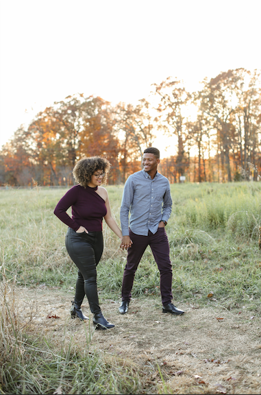 uniquelymickie's tweet photo. Do you ever set a monthly or weekly money meeting to go over your finances with your spouse? It's a great way to make sure you both are on the same page when it comes to money. Plus it only takes a few minutes to do. https://t.co/Bsif5sGwzW https://t.co/HIjc4keNJm