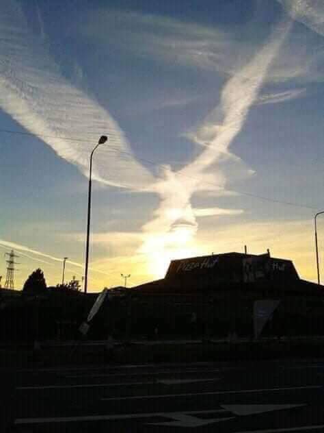 CROSSFORGOD2's tweet photo. no matter how difficult the time
 I believe that #God will always be there
 #Angels are also guarding Ukraine 🇺🇦✨

 We believe that #Ukraine will win in the end 💪 https://t.co/xm5Q2e9c9B