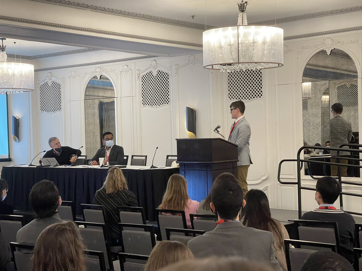 MingyuZhangPhD's tweet photo. .@TilvesC sharing his thoughts on whether #microbiota are biomarkers or are causally associated with central fat. He is also sharing ideas on the further research directions. https://t.co/9xfroceAdP