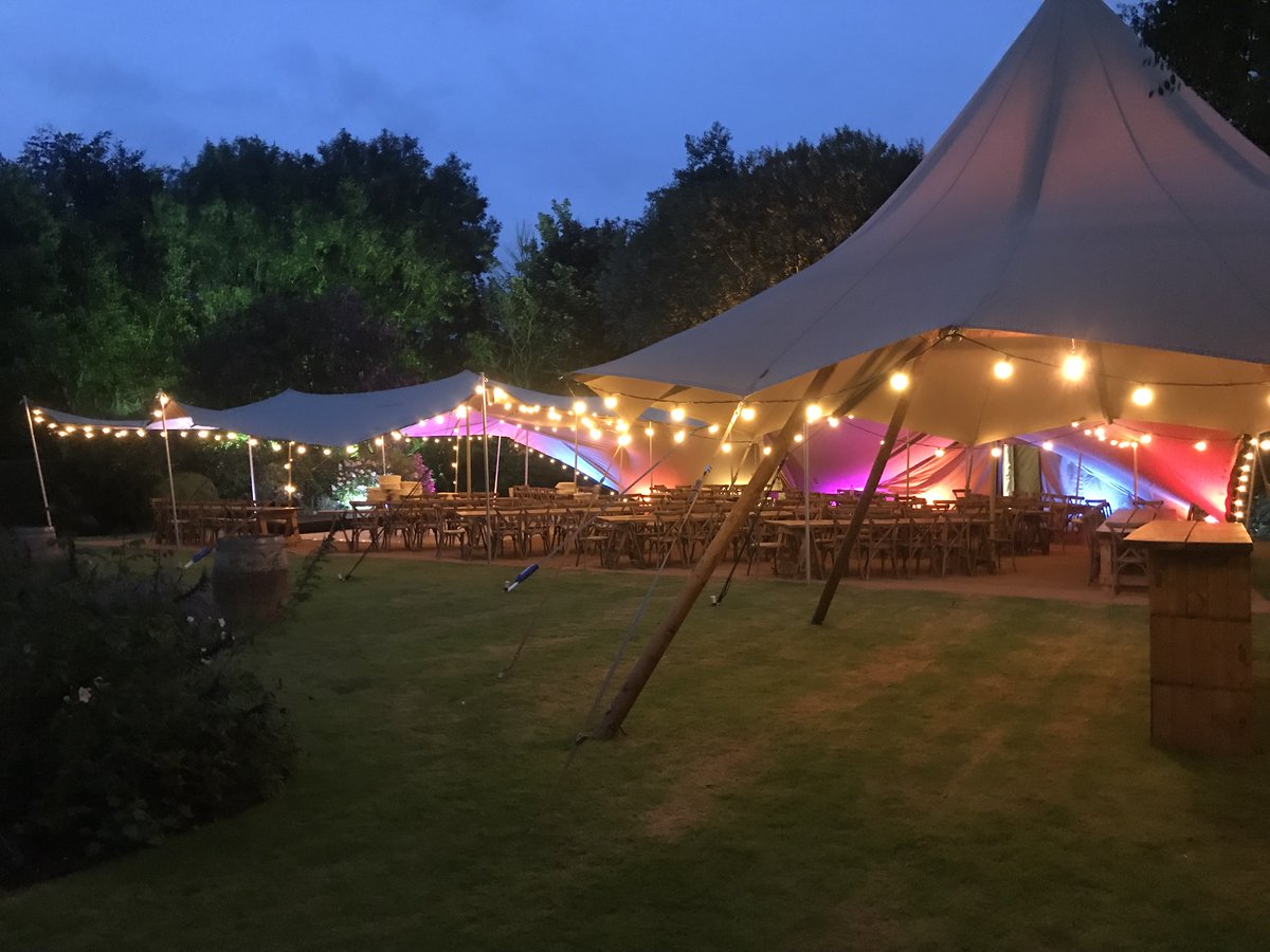 The ideal structure for an outdoor summer wedding or party 🥳🕺🍾
.
.
#abbasmarquees #stretchtent #partytent #weddingtent #stretch #marqueehire #somersetweddinghire #marqueeweddings #furniturehire #weddinginspiration #weddingdecor #weddingideas