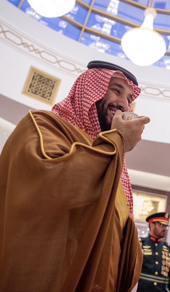 عندما كان حديث العالم عن أزمة كورونا كان حديثنا عن مؤشرات وإنجازات قياسية..
وعندما يكون حديث العالم عن الحروب والنهايات يكون حديثنا عن الطموحات والبدايات

#لقاء_ولي_العهد كان حازماً في تأكيد استقلالية وسيادة القرار السعودي وكان شموليا صريحاً ملهماً كعادته تجاه العديد من القضايا🇸🇦
