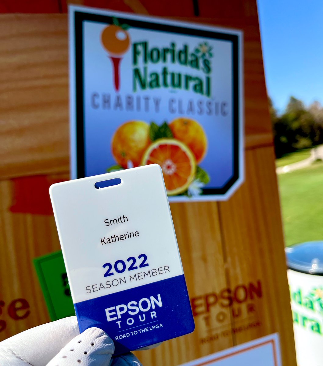 Yup, I’m saying it- this is honestly so cool. A tour card!! I’ll remember this moment for a long time.