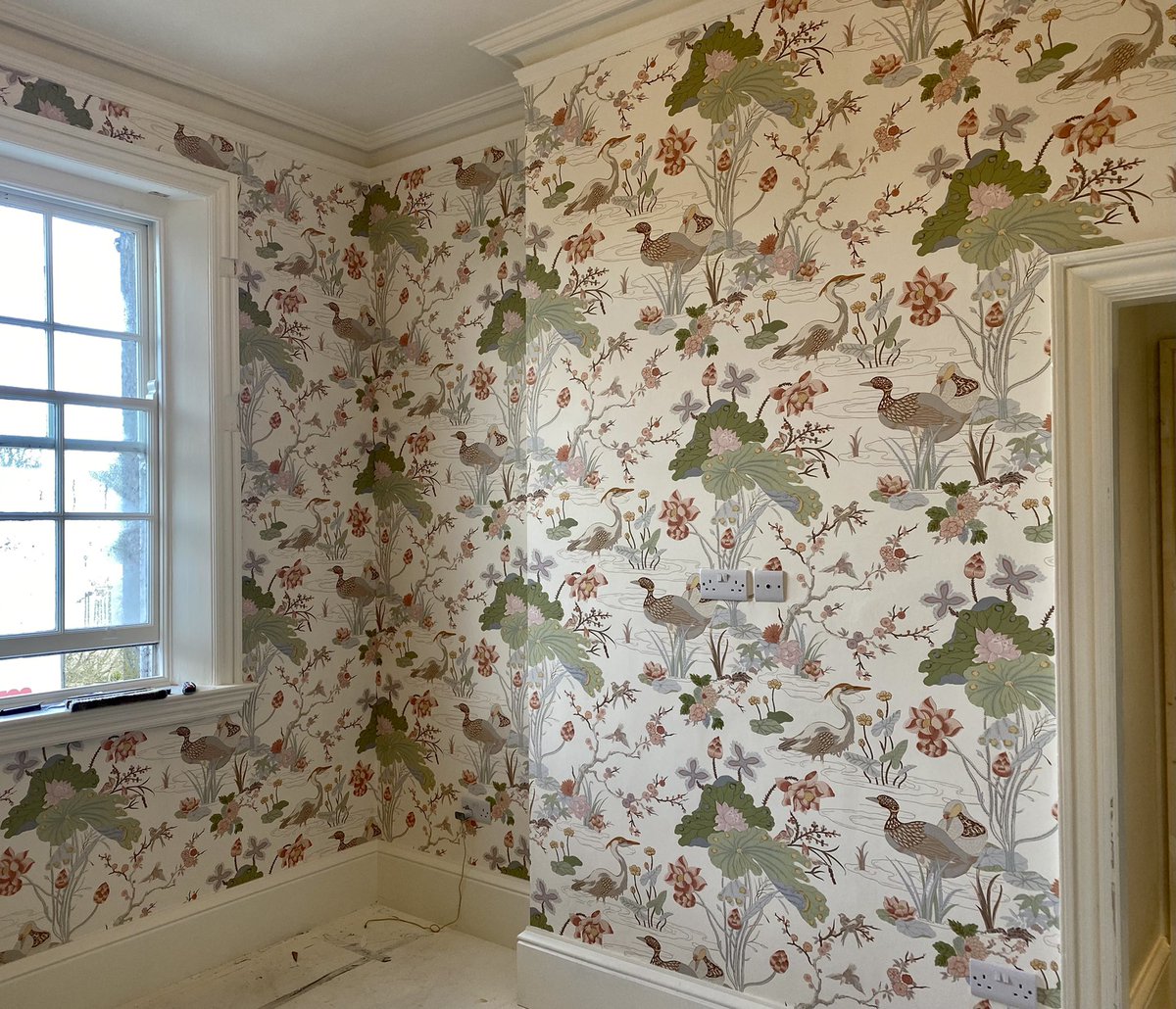 DunbrodyHouse's tweet photo. Wallpapering in full progress @DunbrodyHouse #countryhousestyle #interiordesign https://t.co/ggl7CfA03F