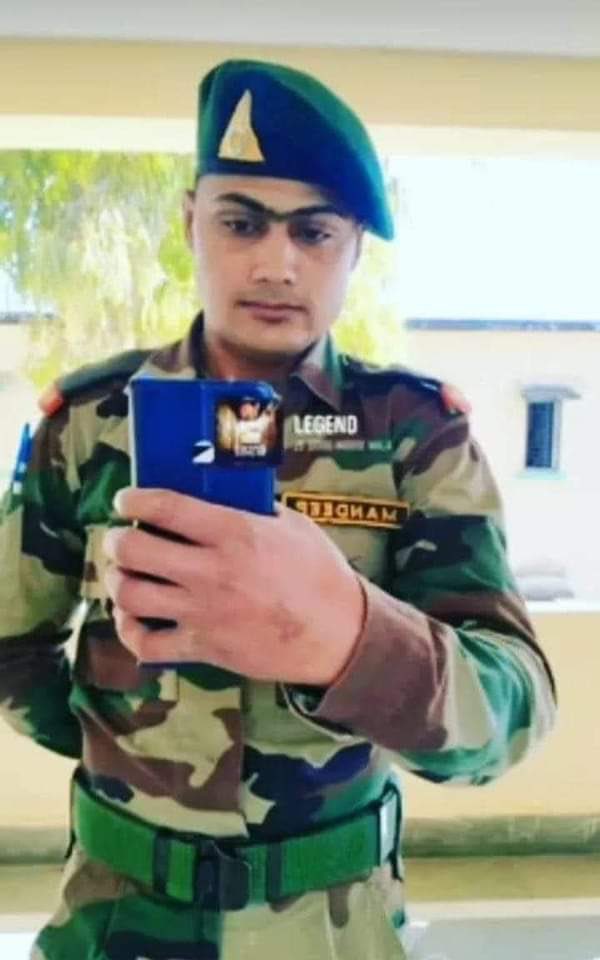 एक ओर #जाट शहीद 
उधमपुर में ड्यूटी के दौरान शहीद हुए टोहाना के गांव बोस्ती  निवासी मनदीप सिंह जी की शहादत को शत् शत् नमन ॥ जय हिंद - जय भारत - जय जाट ॥