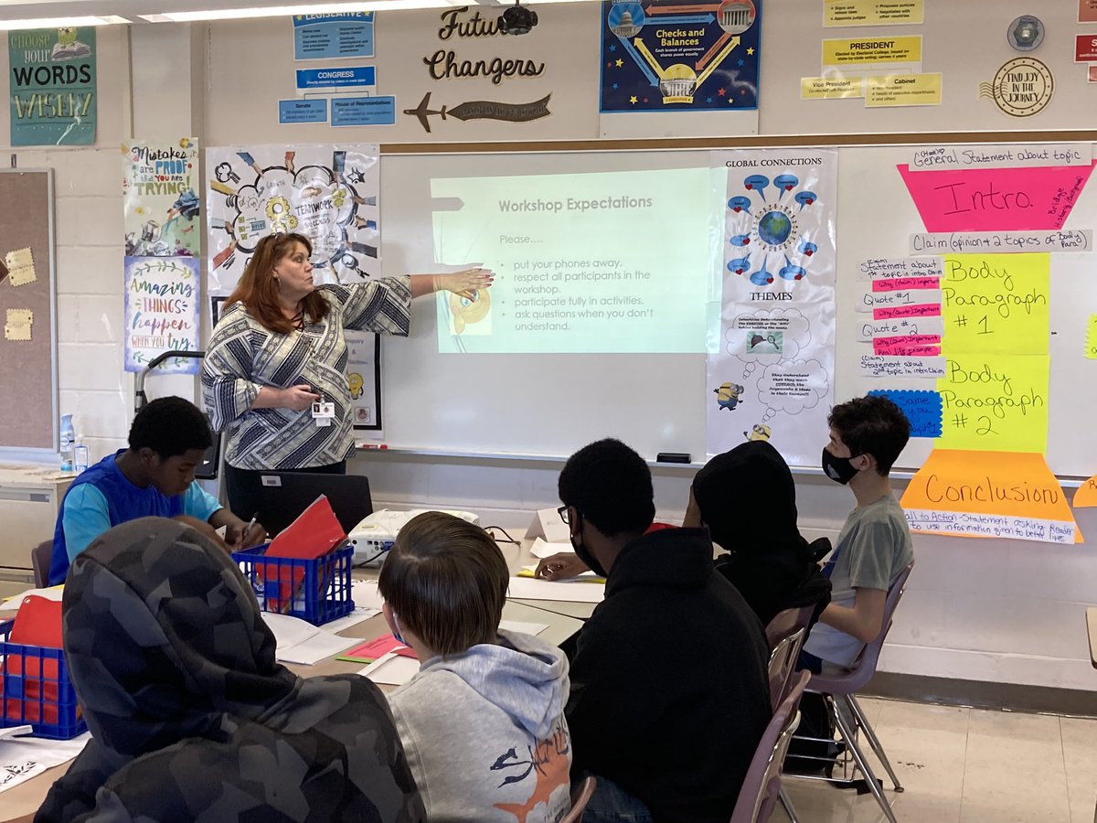 BarbaraFillhart's tweet photo. Students understanding the thought process of choosing the most powerful evidence to incorporate into their essays. #fsawriting @BarbaraFillhart @HillsboroughSch @emorgan410 @HCPSMonroe @SDHCMagnet https://t.co/k0mlCcb0Yu