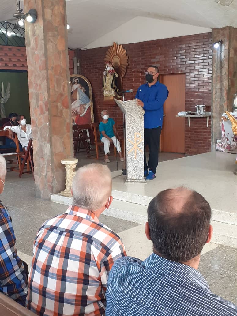 stephenjrg's tweet photo. Hoy #3Marzo realizamos nuestra misa de acción de Gracias en la iglesia Santa Rosa, gracias a todos nuestros amigos y militantes por habernos acompañado. 
@partidoUNT
@UntSucreCna https://t.co/wjg0kPqs8f