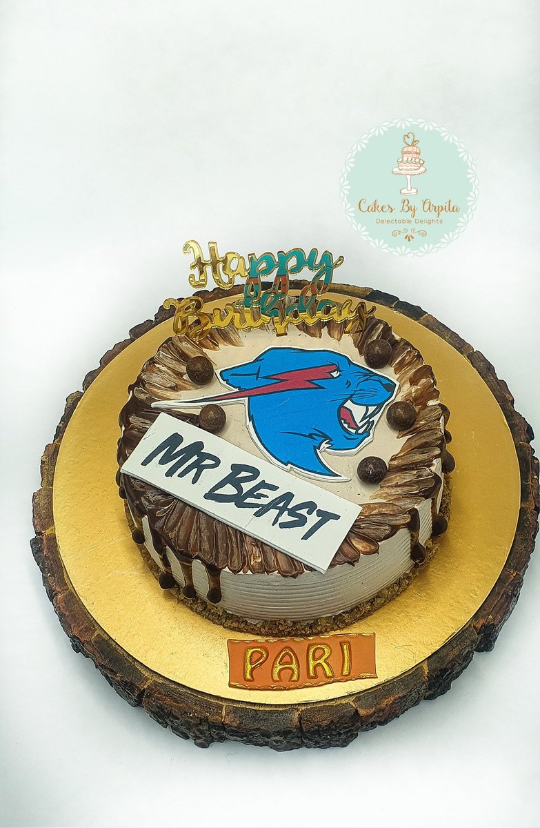 CakesByArpita's tweet photo. A Customised Birthday Cake for a Huge Fan of #mrbeast ⚡️
Delicious Chocolate 🍫 Walnut Filling inside.
#mrbeast #birthdaycake #chandigarhcake #mrbeastfancake #YouTuber #customisedcake https://t.co/2ABwWJKCZn