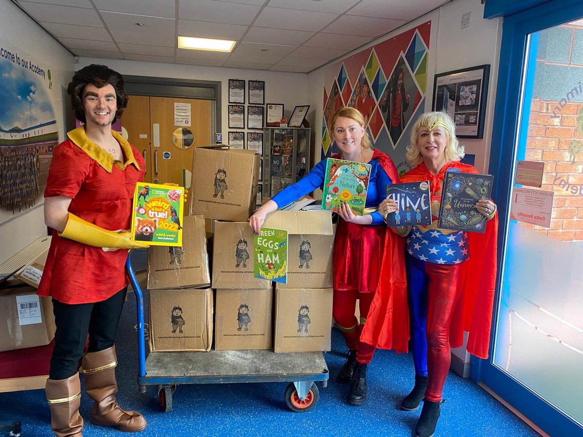 childrensuni's tweet photo. Another heap of books dropped off @DeltaCraven. Lifting this lot will be no problem for Gaston though, noone is as strong as Gaston! 
#WorldBookDay  
@Booktrust https://t.co/4aTPPfqJSO