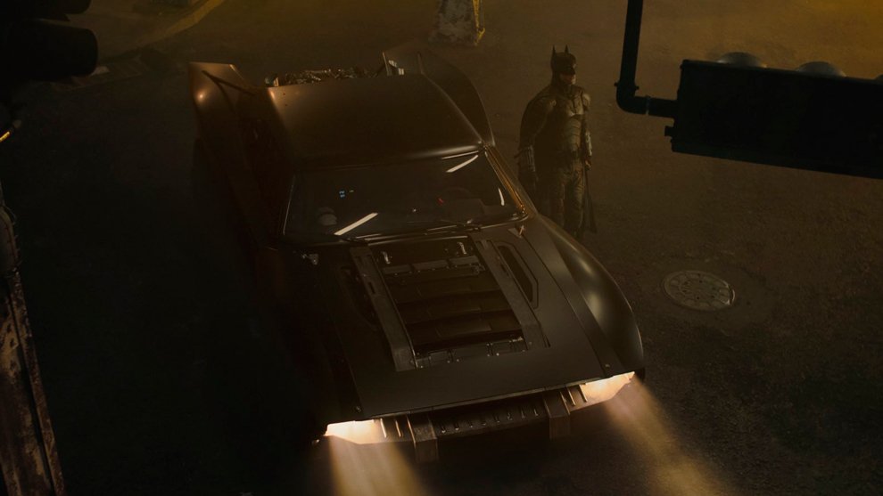 cariolisima's tweet photo. #DylanClark habla sobre el batmobile chase "Realmente queríamos hacer algo que se destacara. Y está destinado a la pantalla grande. Quiero que la audiencia simplemente diga, 'Ustedes lo lograron' y decirnos en voz alta que eso los conmueve". #TheBatman https://t.co/gUlDAG5mzJ