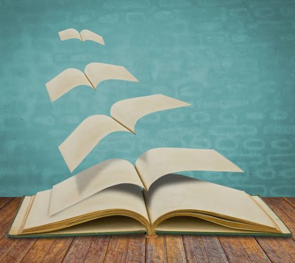 Quem assim nos diria,
que os ventos suaves,
nos trariam os versos,
em tão bela poesia...
Com palavra e escrita,
lembrança da história,
de um tempo passado,
de passagem infinita...
E são boas memorias
de letras em poemas,
cheios de belos temas
e de visões ilusórias.

by: mantoliva