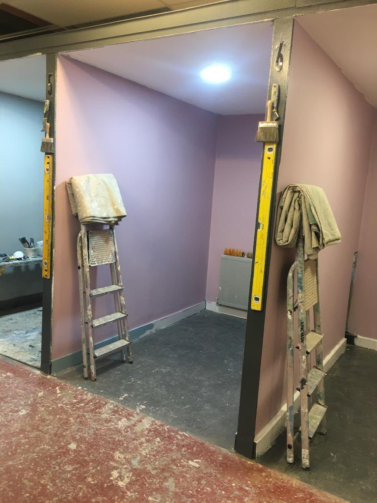 PathwaysNLC's tweet photo. 1st class opportunities for our young people on the Pathways Programme to develop their Construction Skills – Bricklaying, Painting & Decorating, Joinery & Landscaping to name but a few. Homes of the future created by the workforce of the future #FirstStepstosuccess @FirstStepsFT https://t.co/FWcwOKgW8i