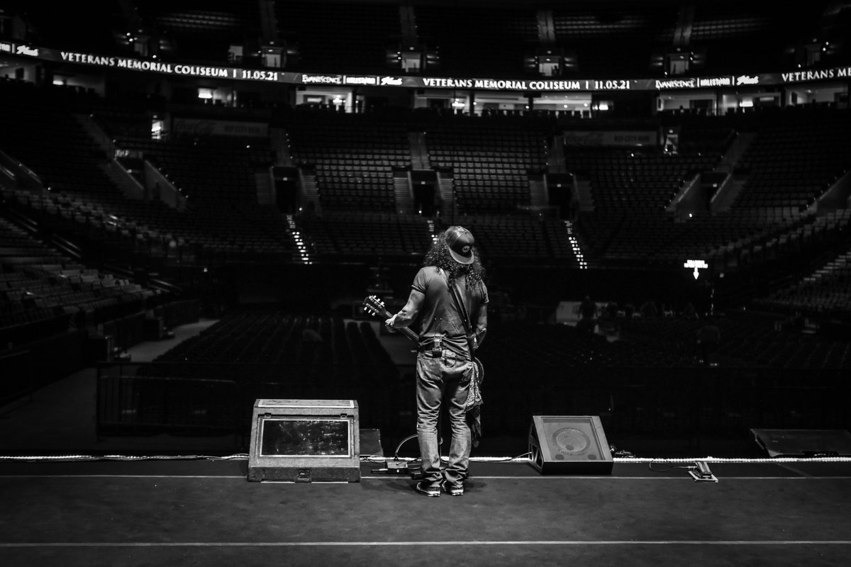 The calm before the ⚡