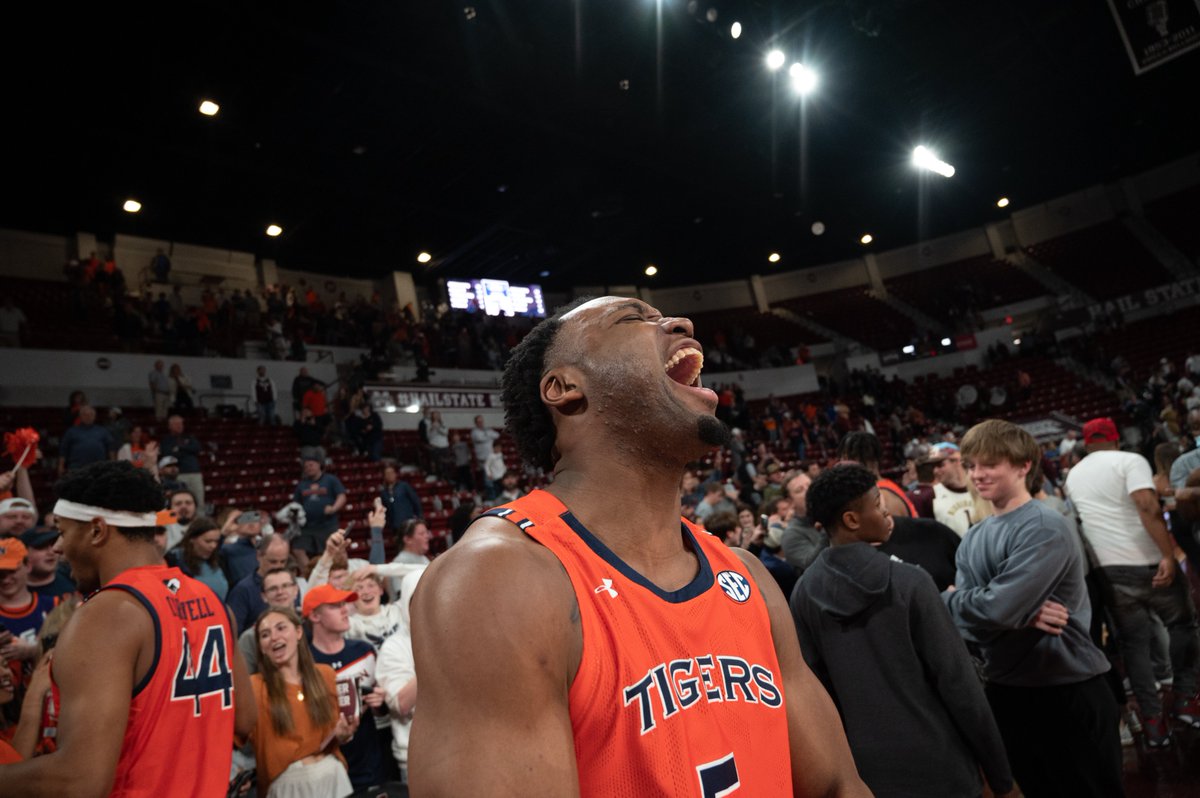 Auburn Basketball tweet media