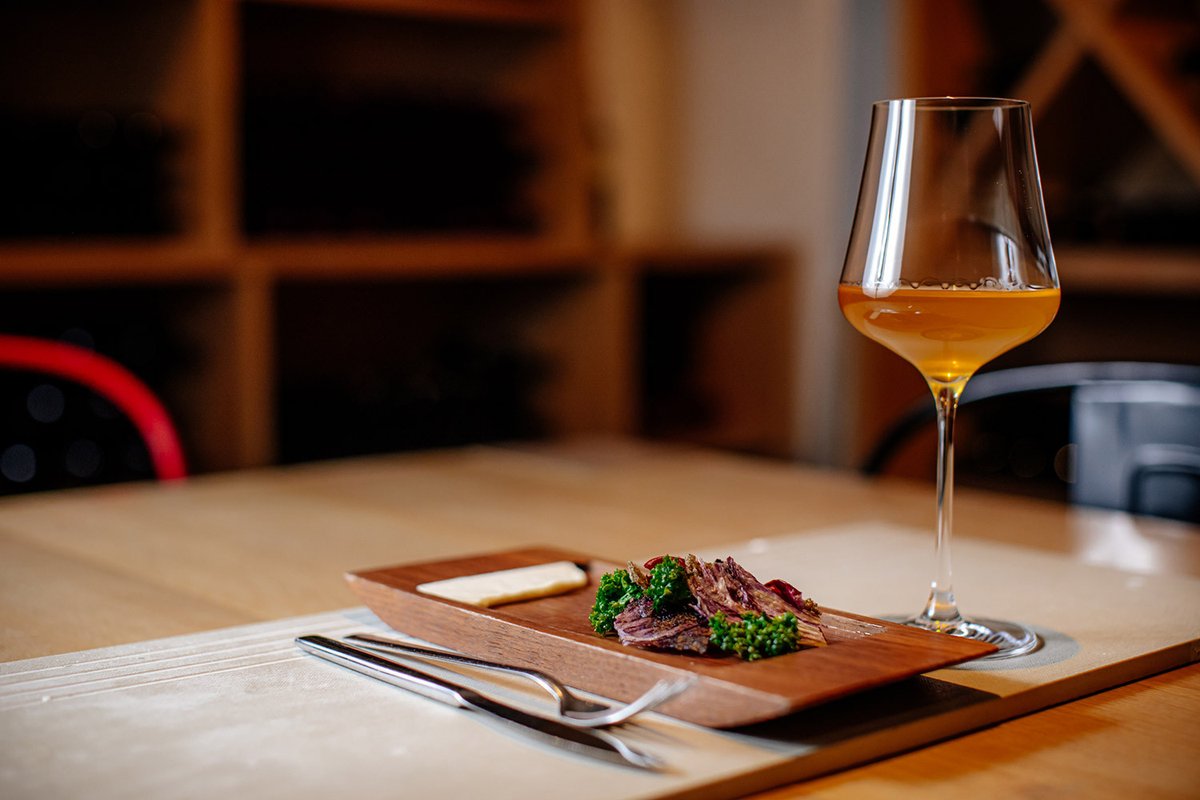 visitljubljana's tweet photo. There’s so much more to #Ljubljana than just a photoshoot at the #TripleBridge or a hike up the #CastleHill to @Ljubljanskigrad. Take time and enjoy the culinary side of the city, too.
#gourmetlj #VisitLjubljana #EBD2022 #EuropeanBestDestinations https://t.co/5nndyMgFJO
