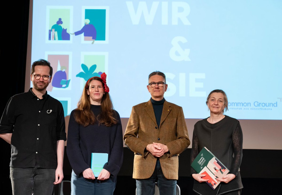 tradukiEU's tweet photo. Heute Vormittag um 11 Uhr fand im UT Connewitz in Leipzig das Pressegespräch zum diesjährigen TRADUKI-Jahresthema statt. Präsentiert wurden der Common Ground und das komplette WIR UND SIE Programm.
https://t.co/XfOkS0qafK
#wirundsie #wirfahrennachleipzig #commongroundreads https://t.co/VC7cRVpthK