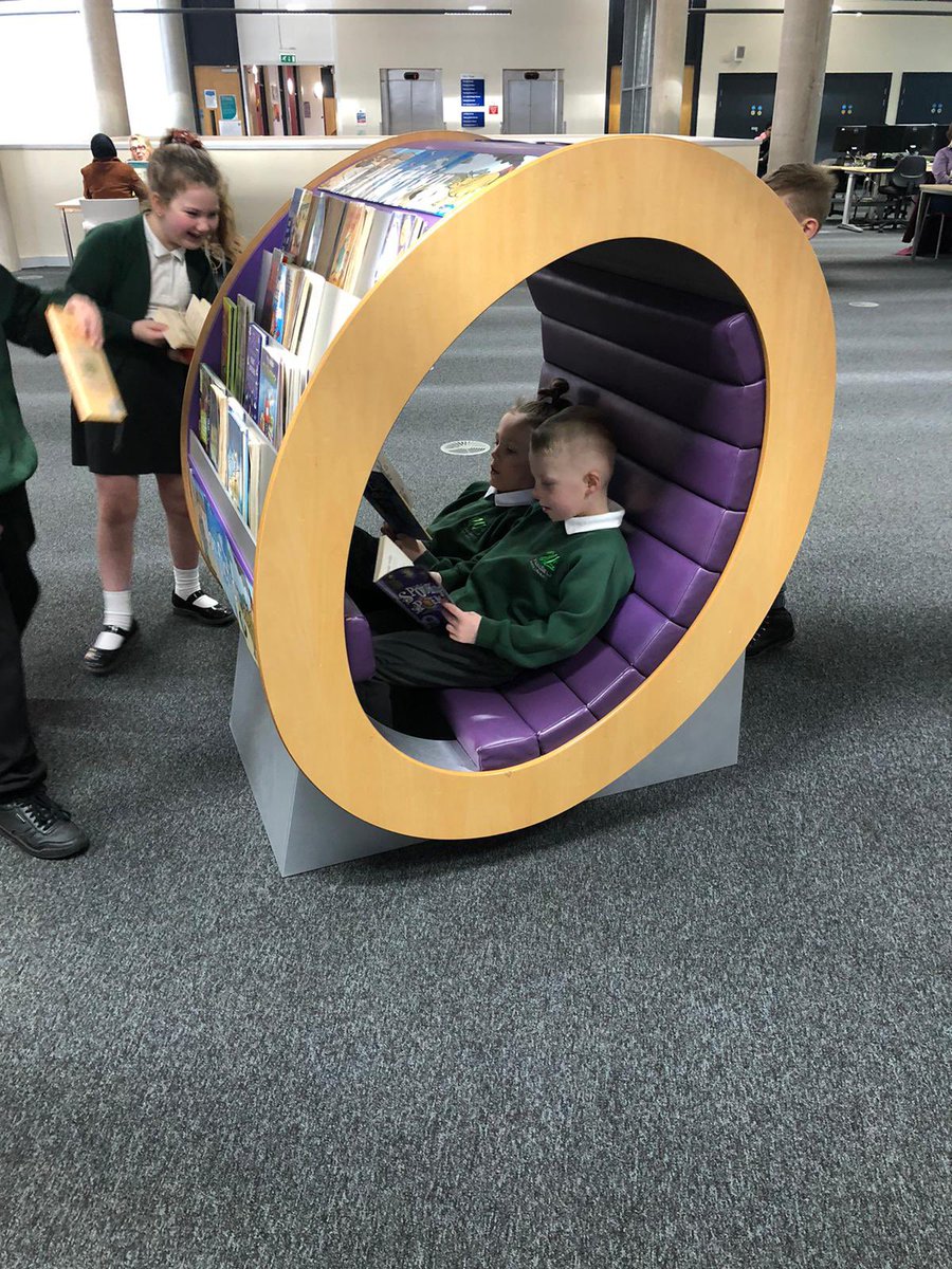 WoodlandsPriAc's tweet photo. Beavers are enjoying a wonderful #WorldBookDay visit to #OldhamLibrary this morning. They are enjoying immersing themselves in a range of books. The children are looking forward to asking grownups at home to register them to borrow books from the library after their visit https://t.co/26uDTqkXzZ