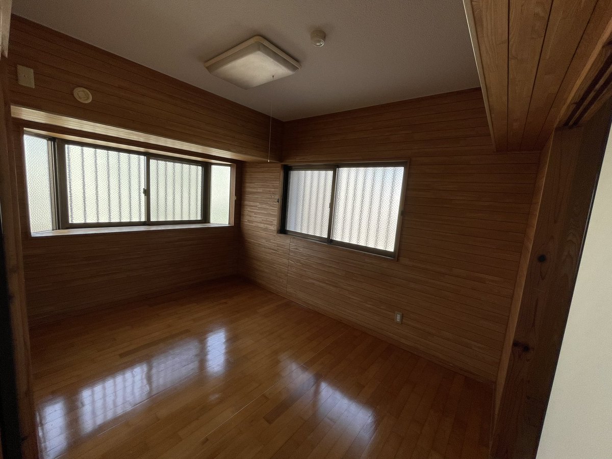 J00973196's tweet photo. 【カーサ丸徳7】
糸満市西崎1丁目3DKのお部屋です♪
家賃5,7000円（共益費込）
駐車場　1台無料（小型）

お気軽にDMやメールにてお問い合わせ下さい♪

詳細は👇
https://t.co/jLNtPTLaqX https://t.co/Muxh87WHTK