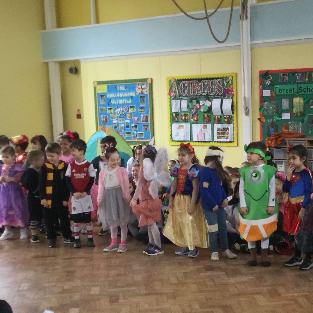 HartsbournePri1's tweet photo. World Book Day is off to a fabulous start this morning! The costumes are incredible, and the children really enjoyed showing them off in the parade 😊 https://t.co/OyfwGjgamo