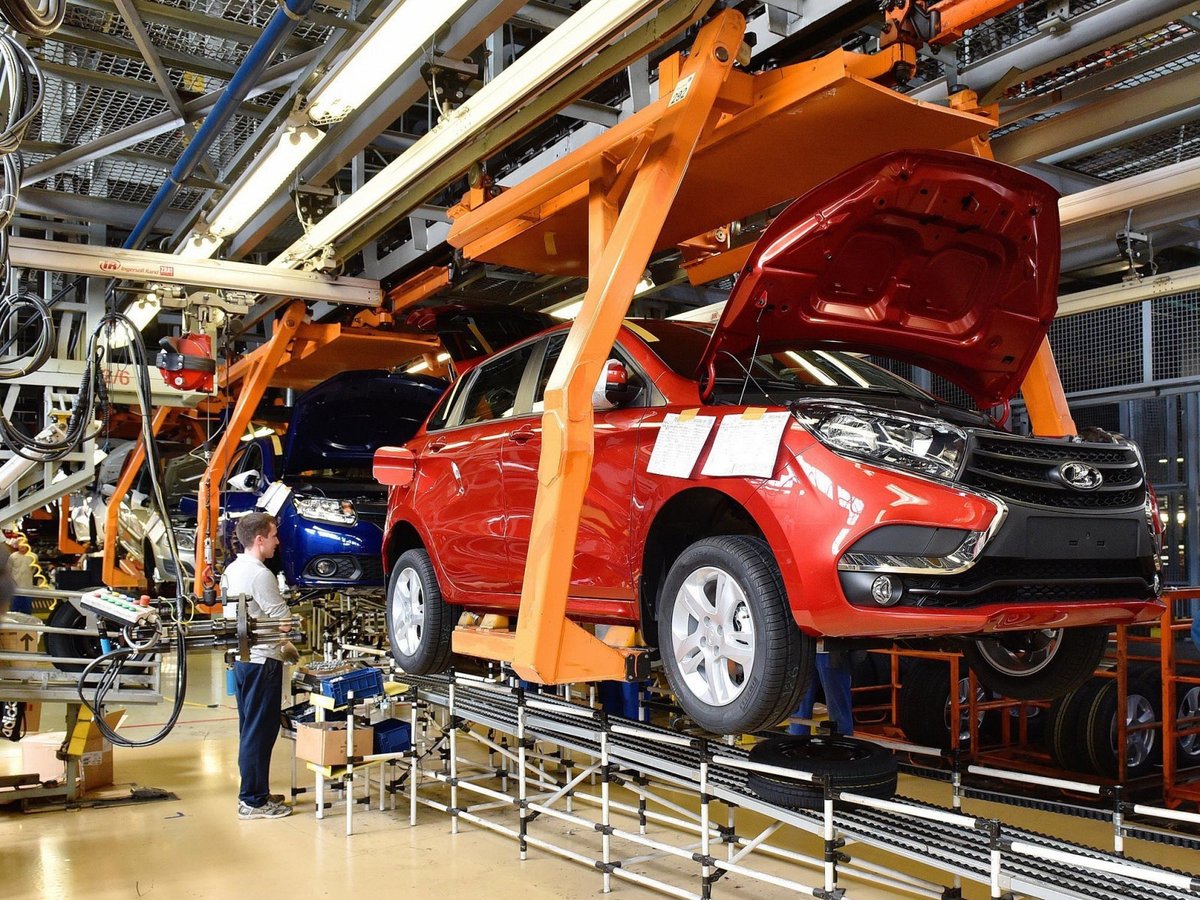 Новый сбор на машины. Завод АВТОВАЗ Тольятти. Renault Nissan АВТОВАЗ конвейер. Конвейер АВТОВАЗА В Тольятти.