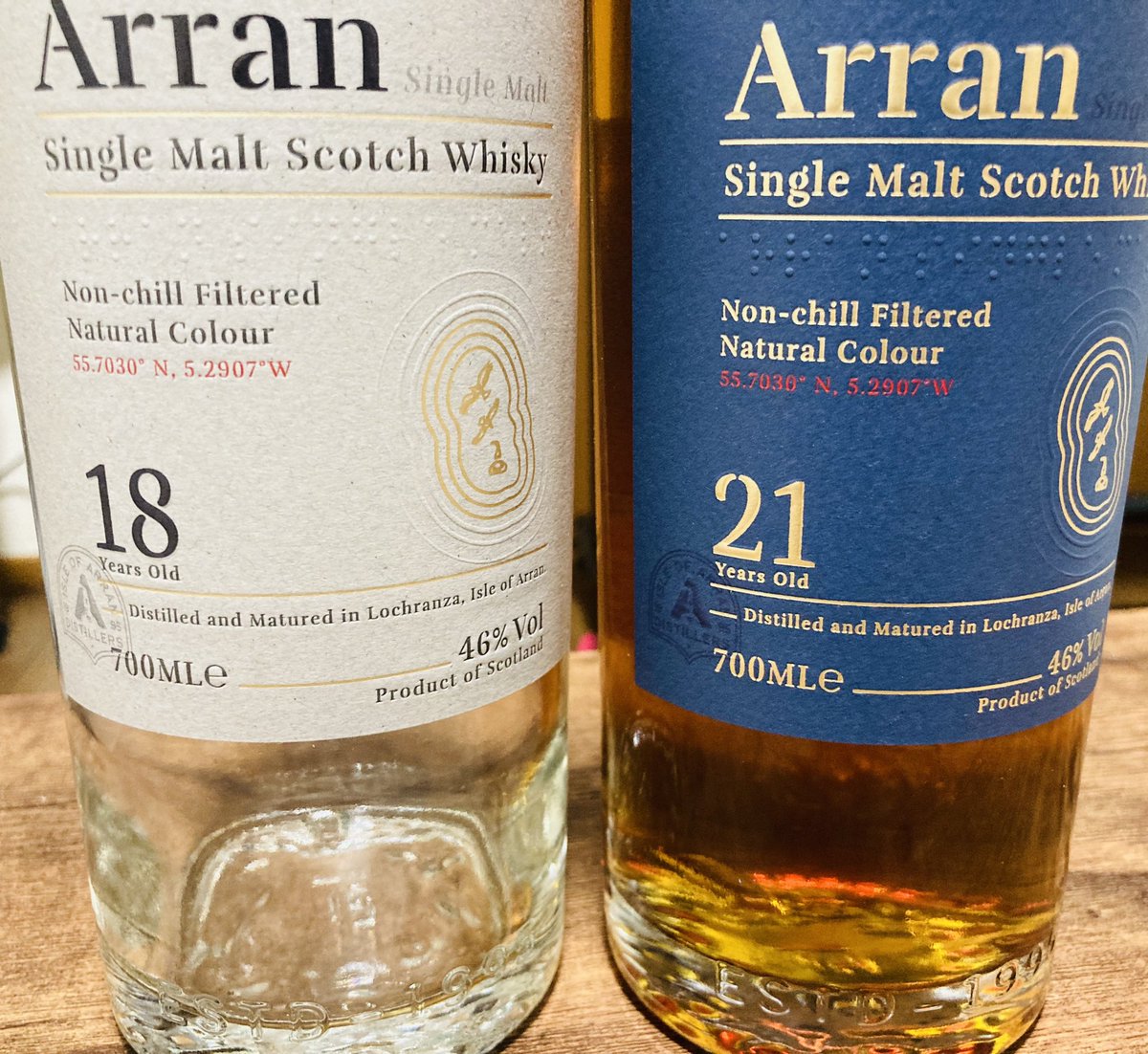 rr_mugic's tweet photo. アラン18年と21年を飲み比べる前に終えてしまった。
でも18年のストックはまだある！！
#arran
#arran18 #arran21
#whisky #TWLC
#アラン https://t.co/BtHwLZHbS5