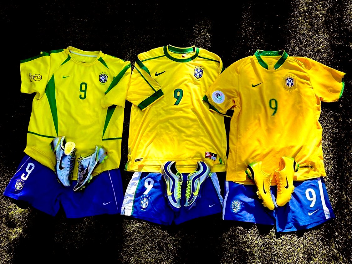 RonaldoR9fa's tweet photo. 🇧🇷- 2002

🇧🇷 - 1998

🇧🇷 - 2006 https://t.co/pIq8aHgHGT