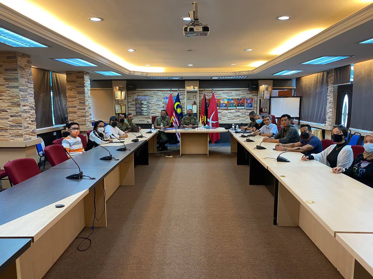 newsantara_'s tweet photo. A WORK TRIP TO KEM PENRISSEN SARAWAK FOR LEGASI FILM https://t.co/AZNZC2FL2L
