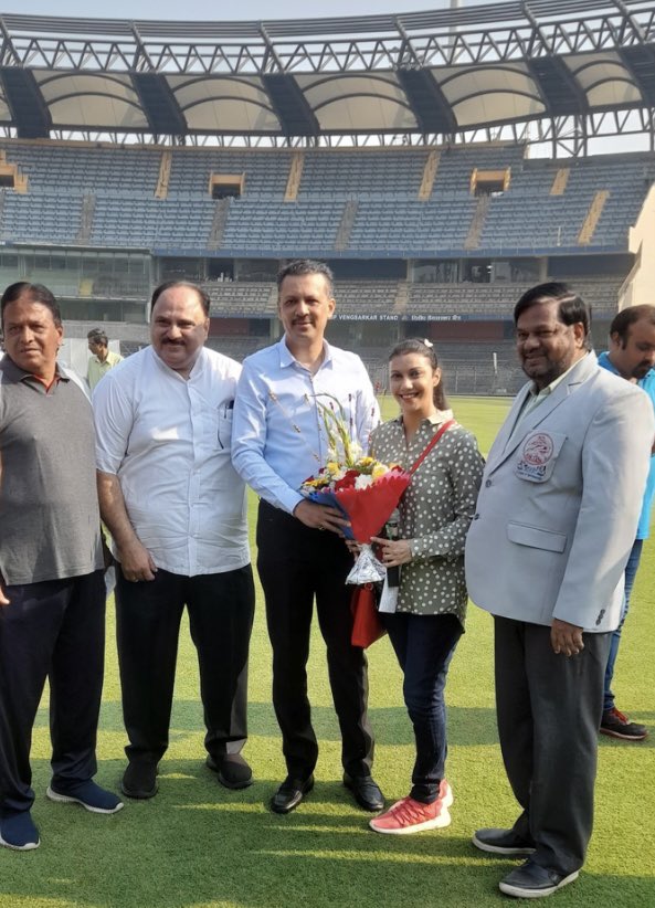 bmsurti11's tweet photo. Honoured once again to host the 125 years of the Harris Shield Final Toss at the Wankhede Stadium. Gracing the occasion as Chief Guest was Milind Narvekar Sir- Chairman Governing Council T20 Mumbai Premier League! #WankhedeStadium #SpecialMatch #Memorable #LifeOfAnAnchor #Cricket https://t.co/4r7nw42W8e