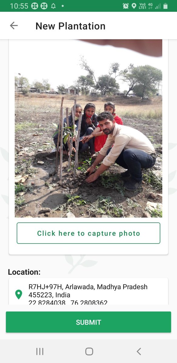 ArunBiwal's tweet photo. #पौधारोपण 
#savetrees 
नींबू का पौधा लगाया आज विधालय के प्रान्गण में!! https://t.co/1gNF9hB4oA