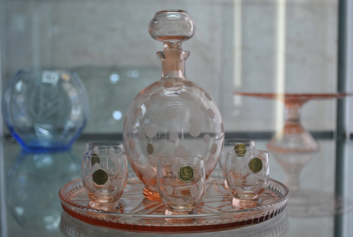 Сотрудники Музея стекла и хрусталя начали подготовку выставки под названием «Краски весны»

Выставка будет приуроченную к Международному женскому дню.

4 марта в здании Никольского музея стекла и хрусталя начнет свою работу выставка "Краски весны".